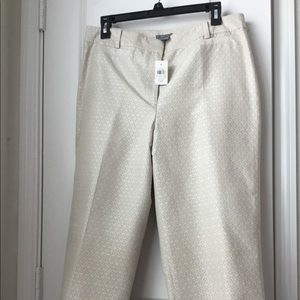 NWT Ann Taylor cream/beige Capri pant,slacks Sz 12